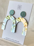 MOE MOE KIMMY ARCH DROP STUD EARRINGS 'FOLIAGE'