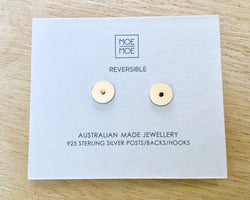 MOE MOE MIRRORED GOLD SIGNATURE MINI CIRCLE STUD EARRINGS